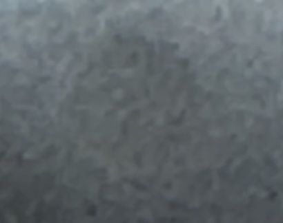 Mikrobohrungen auf Edelstahl durch Laser-Mikrobohren - Mikrobohrungsdurchmesser = 3 +/- 1 um. Edelstahlstärke = 50 um